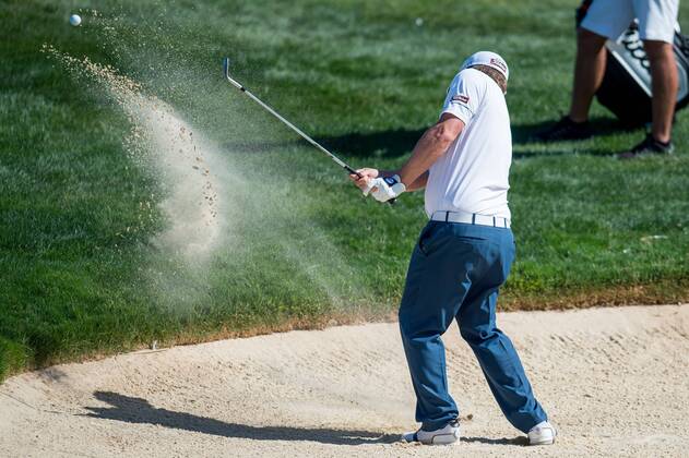 George Coetzee plays a bunker shot during day 2 of the European Tour - Portugal Masters 2017 at Dom Pedro Victoria Golf Course, Vilamoura, Portugal on 22 September 2017. Copyright: xMatthewxBuchanx 16770053