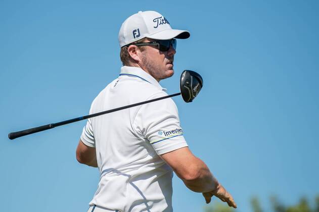 George Coetzee throws his club away after playing a poor tee shot during day 2 of the European Tour - Portugal Masters 2017 at Dom Pedro Victoria Golf Course, Vilamoura, Portugal on 22 September 2017. Copyright: xMatthewxBuchanx 16770057