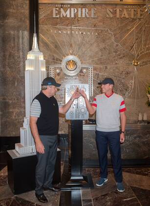 September 26, 2017 - New York, New York, U.S - European team captain NICK PRICE and American team captain STEVE STRICKER light the Empire State Building to celebrate the President s Cup golf tournament, on September, 26, 2017 in New York. Nick Price and Steve Stricker Light The Empire State Building for The President s Cup - ZUMAb148 20170926_zap_b148_001 Copyright: xBryanxSmithx