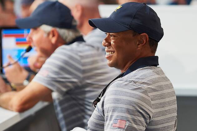 JERSEY CITY, NJ - SEPTEMBER 27: Captain s Assistant Tiger Woods of the American Team is interviewed after practice rounds prior to the Presidents Cup at Liberty National Golf Club on September 27, 2017 in Jersey City, New Jersey. (Photo by Shelley Lipton Icon Sportswire) GOLF: SEP 27 PGA Golf Herren - The Presidents Cup - Preview Day 3 Icon17092769 EDITORIAL USE ONLY
