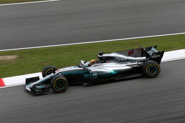 29.09.2017 - Free Practice 2, Lewis Hamilton (GBR) Mercedes AMG F1 W08 Malaysian Grand Prix, Sepang 28 September - 1 October 2017 29.09.2017 - Free Practice 2, Lewis Hamilton (GBR) Mercedes AMG F1 W08 