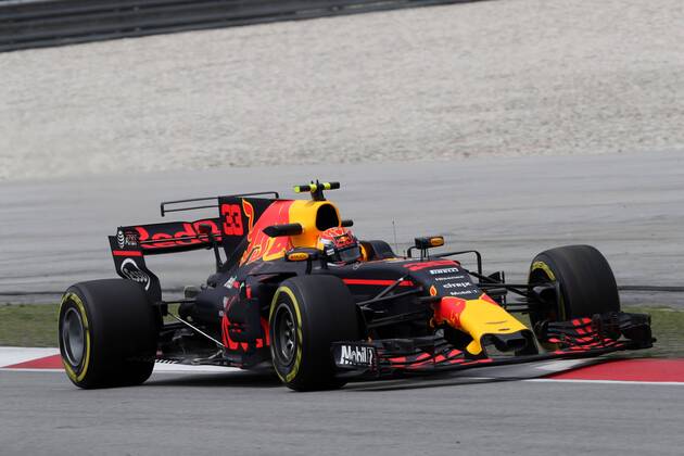 29.09.2017 - Free Practice 2, Max Verstappen (NED) Red Bull Racing RB13 Malaysian Grand Prix, Sepang 28 September - 1 October 2017 29.09.2017 - Free Practice 2, Max Verstappen (NED) Red Bull Racing RB13 