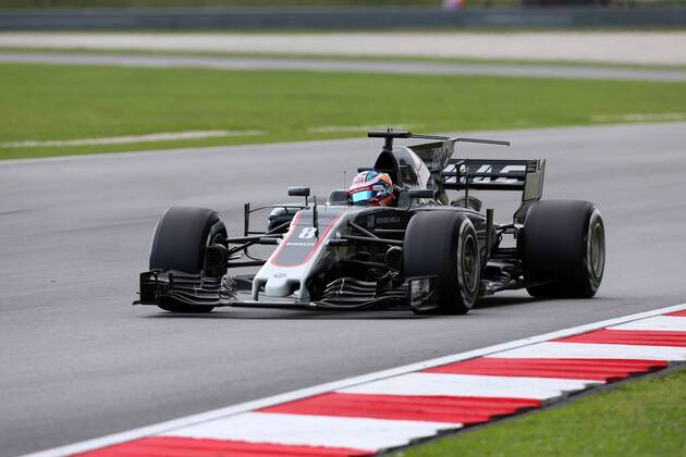 30.09.2017 - Free Practice 3, Romain Grosjean (FRA) Haas F1 Team VF-17 Malaysian Grand Prix, Sepang 28 September - 1 October 2017 30.09.2017 - Free Practice 3, Romain Grosjean (FRA) Haas F1 Team VF-17 