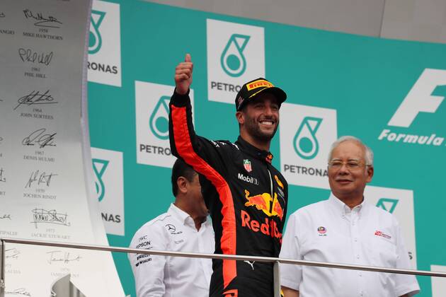 01.10.2017 - Race, 3rd place Daniel Ricciardo (AUS) Red Bull Racing RB13 Malaysian Grand Prix, Sepang 28 September - 1 October 2017 01.10.2017 - Race, 3rd place Daniel Ricciardo (AUS) Red Bull Racing RB13