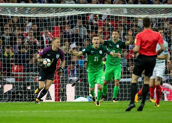 England v Slovenia 2018 FIFA World Cup WM Weltmeisterschaft Fussball Qualifying Goalkeeper Joe Hart of England during the 2018 FIFA World Cup Qualifying match at Wembley Stadium, London, UK Content Not Available For UK Newspapers Copyright: xLiamxMcAvoyx FIL-10771-0026