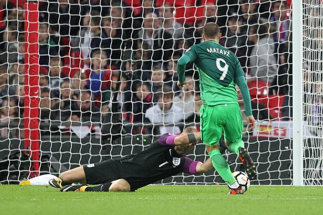 England v Slovenia 2018 FIFA World Cup WM Weltmeisterschaft Fussball Qualifying Joe Hart of England saves at the feet of Tim Matavz of Slovenia during the 2018 FIFA World Cup Qualifying match at Wembley Stadium, London, UK. Content Not Available For UK Newspapers Copyright: xPaulxChestertonx FIL-10770-0063