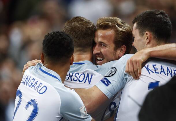 (171006) -- LONDON, Oct. 6, 2017 -- Harry Kane (2nd R) of England celebrates after scoring during the FIFA World Cup WM Weltmeisterschaft Fussball 2018 European Qualifier Group E match between England and Slovenia at Wembley Stadium, in London, Britain on Oct. 5, 2017. England won 1-0. ) (SP)BRITAIN-LONDON-FOOTBALL-WORLD CUP QUALIFIER-ENGLAND VS SLOVENIA HanxYan 