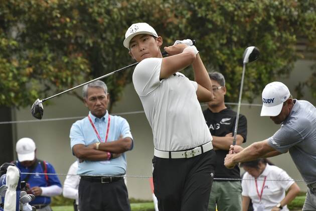 October 13, 2017 - Kuala Lumpur, Malaysia - Kim Meen-whee of South Korea in action during the second round of the CIMB Classic 2017 golf tournament on October 13, 2017 at TPC Kuala Lumpur, Malaysia. CIMB Classic 2017- Day 2 - ZUMAn230 20171013_zaa_n230_014 Copyright: xChrisxJungx