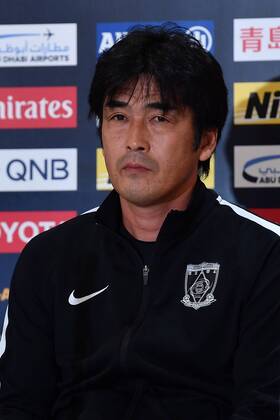 Head coach Takafumi Hori of Japan s Urawa Red Diamonds attends a press conference PK Pressekonferenz ahead of the second semifinal match against China s Shanghai SIPG during the 2017 AFC Champions League in Urawa, Saitama, Japan, 17 October 2017. Urawa Red Diamonds gears up for second semifinal of 2017 AFC Champions League  20171017_05734