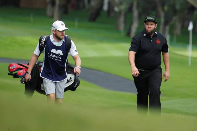 English golf player Andrew Johnston (R) walks during round one of the Andalucía Valderrama Masters, played at Valderrama Royal Club in Sotogrande, Cadiz, sourthern of Spain on 19 October 2017. Andalucía Valderrama Masters !ACHTUNG: NUR REDAKTIONELLE NUTZUNG!  Copyright: xA.xCarrascoxRagelx GR4014 20171019-636440299563708794