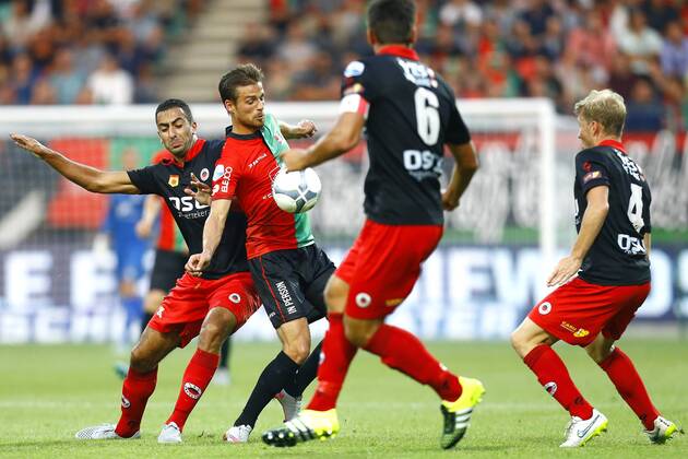 Nijmegen NEC Excelsior Football Ears Divisia season 2015 2016 12 08 2015 NEC player Christian Santos M with Excelsior player Adil Auassar L Excelsior player Rick Kruys R and Excelsior player Sander Fischer M NEC Excelsior