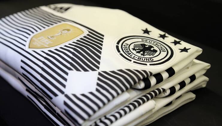 DFB and the team present World Cup jersey 2018 at THE BASE in Berlin 07 11 17 Bild The new World Cup jersey 2018 DFB and the team present World Cup jersey 2018