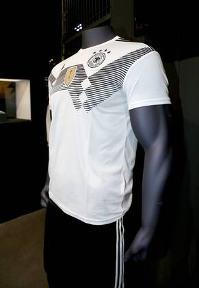 DFB and the team present World Cup jersey 2018 at THE BASE in Berlin 07 11 17 Bild The new World Cup jersey 2018 DFB and the team present World Cup jersey 2018