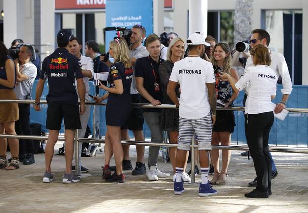 Motorsports: FIA Formula One World Championship WM Weltmeisterschaft 2017, Grand Prix of Abu Dhabi, 44 Lewis Hamilton (GBR, Mercedes AMG Petronas F1 Team), Abu Dhabi United Arab Emirates