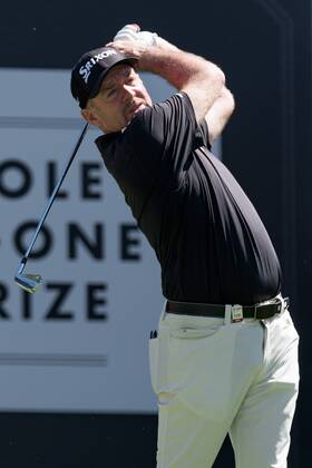 SYDNEY, AUSTRALIA - NOVEMBER 23: Rod Pampling (AUS) tees off at Round 1 of the 102nd Australian Open Golf Championship on November 23, 2017 at The Australian Golf Club in Sydney, Australia. (Photo by Steven Markham Icon Sportswire) GOLF: NOV 23 The Emirates Australian Open Golf Championship - First Round Icon1711230030 EDITORIAL USE ONLY