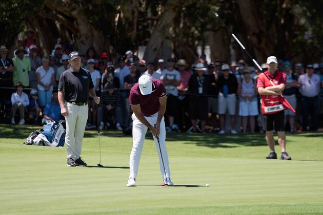 SYDNEY, AUSTRALIA - NOVEMBER 23: Jason Day (AUS) putts at Round 1 of the 102nd Australian Open Golf Championship on November 23, 2017 at The Australian Golf Club in Sydney, Australia. (Photo by Steven Markham Icon Sportswire) GOLF: NOV 23 The Emirates Australian Open Golf Championship - First Round Icon1711230459 EDITORIAL USE ONLY