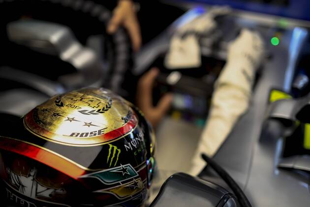 Motorsports: FIA Formula One World Championship WM Weltmeisterschaft 2017, Grand Prix of Abu Dhabi, 44 Lewis Hamilton (GBR, Mercedes AMG Petronas F1 Team), Abu Dhabi United Arab Emirates