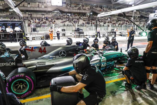 Motorsports: FIA Formula One World Championship WM Weltmeisterschaft 2017, Grand Prix of Abu Dhabi, 44 Lewis Hamilton (GBR, Mercedes AMG Petronas F1 Team), Abu Dhabi United Arab Emirates