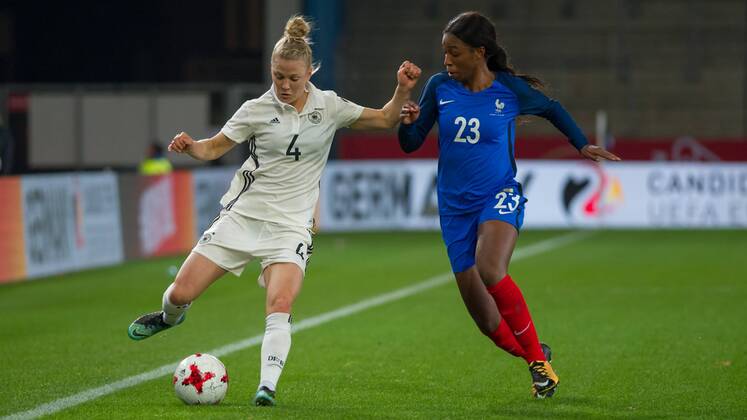v li Leonie Maier Germany 4 in duel duel with duel with Grace Geyoro France 23 Soccer Women International Match Germany France xobx