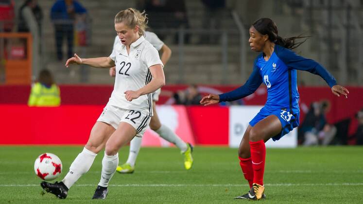 v left Tabea Kemme Germany 22 in duel with duel with Grace Geyoro France 23 Soccer Women International Friendlies Germany France xobx
