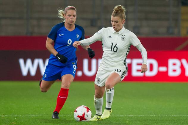 v li Eugenie Le Sommer France 9 in running duel duel with duel with Linda Dallmann Germany 16 Soccer Women International Match Germany France xobx