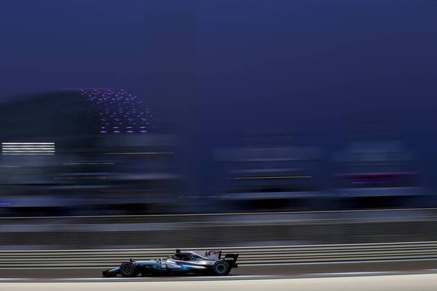 Motorsports: FIA Formula One World Championship WM Weltmeisterschaft 2017, Grand Prix of Abu Dhabi, 44 Lewis Hamilton (GBR, Mercedes AMG Petronas F1 Team), Abu Dhabi United Arab Emirates
