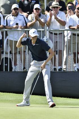 26th November 2017, The Australian Golf Club, Sydney, Australia; Emirates Australian Open Golf, final round; Cameron Davis (AUS) makes a winning putt on the 18th hole to seal victory  ActionPlus11956397