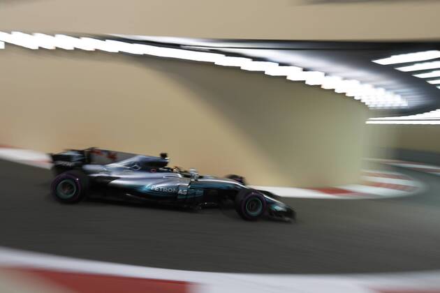 Motorsports: FIA Formula One World Championship WM Weltmeisterschaft 2017, Grand Prix of Abu Dhabi, 44 Lewis Hamilton (GBR, Mercedes AMG Petronas F1 Team), Abu Dhabi United Arab Emirates