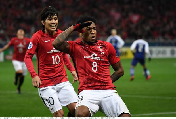 (R-L) Rafael da Silva, Yosuke Kashiwagi (Reds), NOVEMBER 25, 2017 - Football Soccer : Rafael da Silva of Urawa Reds celebrates after scoring the winning goal during the AFC Champions League Final 2nd leg match between Urawa Red Diamonds 1-0 Al-Hilal at Saitama Stadium 2002 in Saitama, Japan. Noxthirdxpartyxsales  (mmcb009121)