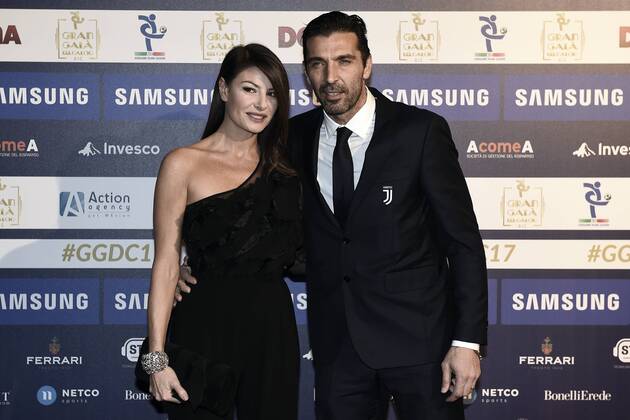 Bilder des Tages - SPORT Lega Calcio Gala in Mailand Db Milano 27 11 2017 - assemblea ordinaria Lega Calcio Serie A foto Daniele Buffa Image nella foto: Gianluigi Buffon-Ilaria D amico 