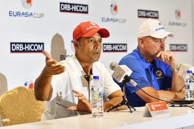 (180109) -- KUALA LUMPUR, Jan.9, 2018 -- Arjun Atwal (L), captain of Team Asia, speaks at a press conference PK Pressekonferenz of the EurAsia Cup at the Glenmarie Golf and Country Club in Kuala Lumpur, Malaysia, Jan. 9, 2018. This year s EurAsia Cup will take place at the Glenmarie Golf and Country Club from Jan. 12 to Jan. 14, 2018. ) (SP)MALAYSIA-KUALA LUMPUR-GOLF-EURASIA CUP-PRESS CONFERENCE ChongxVoonxChung 
