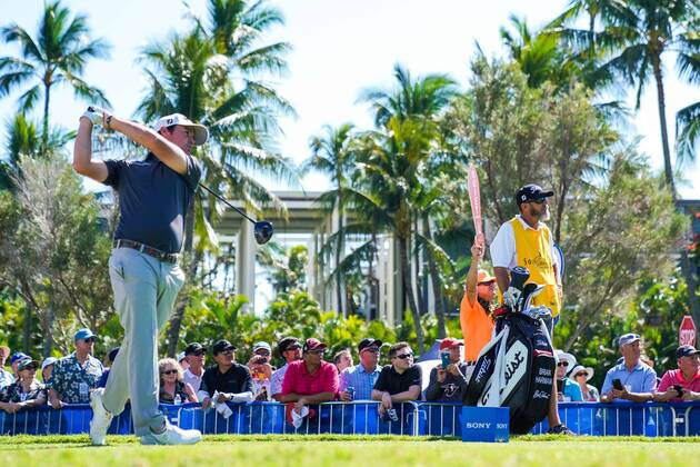 January 13, 2018 - Honolulu, Hawaii: Brian Harman hits his drive on the 1st hole during the third round play at the Sony Open at Waialae Country Club in Honolulu, Hawaii. CSM PGA Golf Herren Golf 2018: Sony Open JAN13 - ZUMAc04_ 20180113_zaf_c04_210 Copyright: xGlennxYozax