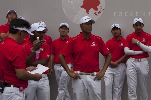 January 14, 2018 - Kuala Lumpur, Kuala Lumpur, Malaysia - Arjun atwal is seen with Team Asia at the EurAsia Cup 2018....EurAsia Cup is a biennial men professional team golf tournament between Europe and Asia presented by DRB-HICOM. It is held on 12th 14th January 2018 at Glenmarie Golf & Country Club. Team Asia will be lead by Arjun Atwal (India) as a captain for the team and the vice captain Zhang Lainwei (China) while for the team Europe Thomas Bjorn (Denmark) will be the captain. The Team Europe has win the EurAsia Cup for this year. Malaysia: EurAsia golf tournament Winning ceremony - ZUMAs197 81558913st Copyright: xFarisxHadziqx xSopaxImagesx