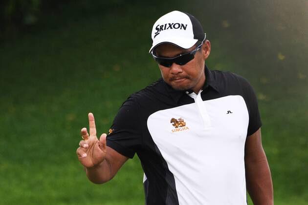 (180120) -- SINGAPORE, Jan. 20, 2018 -- Thailand s player Chapchai Nirat acknowledges the crowd during the 3rd round of the SMBC Singapore Open held in Singapore s Sentosa Golf Club on Jan 20, 2018. ) (SP)SINGAPORE-GOLF-SMBC SINGAPORE OPEN ThenxChihxWey 