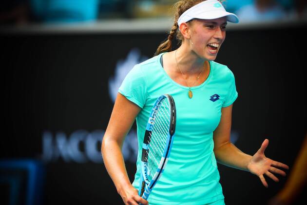 Belgian Elise Mertens reacts during a tennis match between Belgian Elise Mertens WTA Tennis Damen 37) and Croation Petra Martic (WTA 89), in the fourth round of the women s singles tournament at the Australian Open tennis Grand Slam, Sunday 21 January 2018 in Melbourne Park, Melbourne, Australia. This first grand slam of the season will be taking place from 15 to 28 January. PATRICKxHAMILTON x05280046x