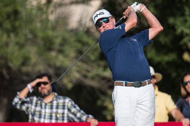 Miguel Angel Jimenez of Spain in first round action during the Omega Dubai Desert Classic European Tour 2018 at the Emirates Golf Club, Dubai, UAE on 25 January 2018. Copyright: xGrantxWinterx 18690069