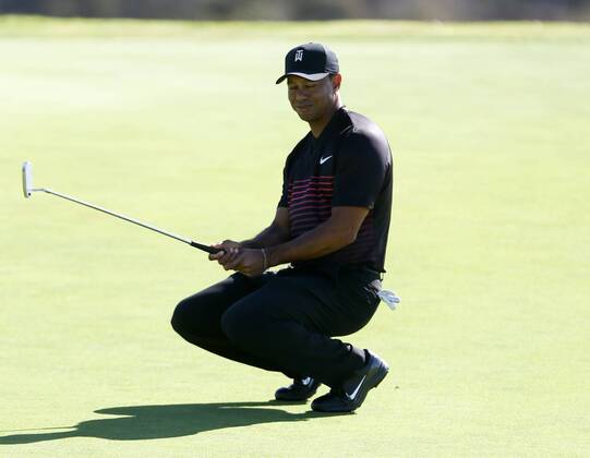 January 25, 2018 - San Diego, California, United States - Tiger Woods reacts after putting the third green during the first round of the 2018 Farmers Insurance Open at Torrey Pines GC. PGA Golf Herren 2018: Farmers Insurance Open - Round 1 - ZUMAw109 20180125_zap_w109_017 Copyright: xDebbyxWongx