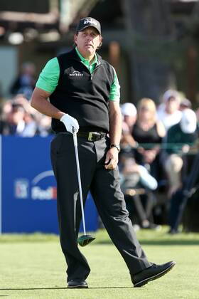 January 27, 2018 - San Diego, California, United States - Phil Mickelson watches his tee shot off the first hole during the third round of the 2018 Farmers Insurance Open at Torrey Pines GC. Golf 2018: Farmers Insurance Open - Round 3 - ZUMAw109 20180127_zap_w109_029 Copyright: xDebbyxWongx