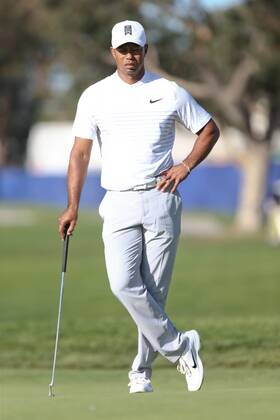 January 27, 2018 - San Diego, California, United States - Tiger Woods waits on the 9th green during the third round of the 2018 Farmers Insurance Open at Torrey Pines GC. Golf 2018: Farmers Insurance Open - Round 3 - ZUMAw109 20180127_zap_w109_107 Copyright: xDebbyxWongx