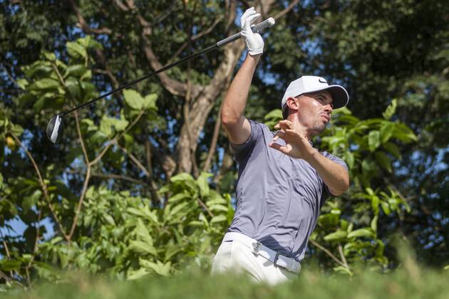 February 4, 2018 - Shah Alam, Kuala Lumpur, Malaysia - Paul Peterson is seen taking a shot from hole 6 at the last day of Maybank Championship 2018...The Maybank Championship 2018 golf event is being hosted on 1st to 4th February at Saujana Golf & Country Club. KL: Maybank championship last day - ZUMAs197 81794752st Copyright: xFarisxHadziqx xSopaxImagesx