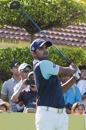 February 4, 2018 - Shah Alam, Kuala Lumpur, Malaysia - Khalin H Joshi is seen taking a shot from hole 1 at the last day of Maybank Championship 2018...The Maybank Championship 2018 golf event is being hosted on 1st to 4th February at Saujana Golf & Country Club. KL: Maybank championship last day - ZUMAs197 81794934st Copyright: xFarisxHadziqx xSopaxImagesx