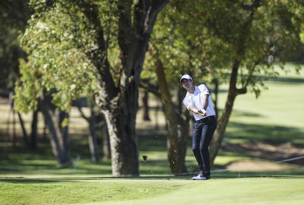 11th February 2018, Lake Karrinyup Country Club, Karrinyup, Australia; ISPS HANDA World Super 6 Perth golf, final round; Andrea Pavan (ITA) chips the ball up to the green  ActionPlus11985025
