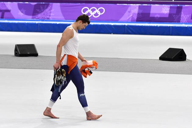 PyeongChang 2018 - Eisschnelllauf, Herren, 10000m, Sven Kramer 14-02-2018 SCHAATSEN: OLYMPISCHE SPELEN: Olympic Games Olympische Spiele Olympia OS PYEONGCHANG 2018 Sven Kramer verlaat teleurgesteld de ijsbaan Foto: Sander Chamid xVIxVIxImagesx xSoenarxChamidxsportfotografiexIVx 10072895