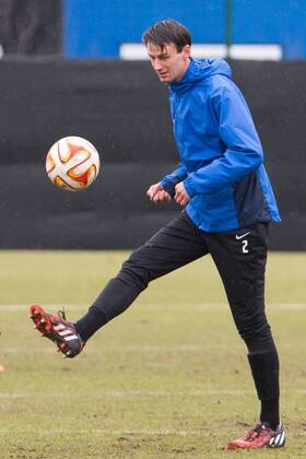 - BRUGGE, BELGIUM: Club s Davy De Fauw pictured during a training session of Belgian first division soccer team Club Brugge KV in Brugge, Wednesday 25 February 2015. Tomorrow Club is playing Aalborg BK in the return leg of the round of 32 of the Europa League tournament. Club Brugge won first leg 1-3 in Aalborg last week. KURTxDESPLENTER x74687125x