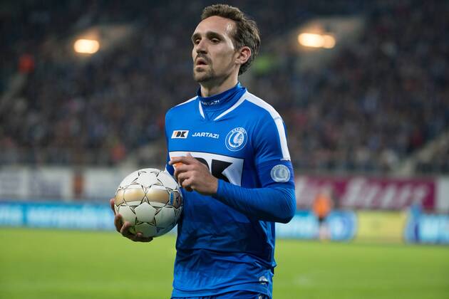 - GENT, BELGIUM: Gent s Sven Kums pictured during the Jupiler Pro League match between KAA Gent and Sporting Charleroi, Friday 08 May 2015 in Gent, on the seventh day of the Play-off 1. KURTxDESPLENTER x80805678x