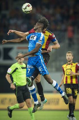 - GENT, BELGIUM: Gent s Kalifa Coulibaly and Mechelen s Seth De Witte fight for the ball during the Jupiler Pro League match between KAA Gent and KV Mechelen, in Gent, Saturday 29 August 2015, on day 06 of the Belgian soccer championship. JASPERxJACOBS  x84727243x