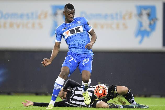 - GENT, BELGIUM: Gent s Kalifa Coulibaly and Charleroi s Clement Tainmont fight for the ball during the Jupiler Pro League match between KAA Gent and Sporting Charleroi, in Gent, Sunday 08 November 2015, on the 15th day of the Belgian soccer championship. YORICKxJANSENS  x87166683x