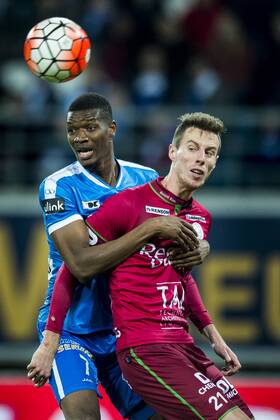 - GENT, BELGIUM: Gent s Kalifa Coulibaly and Essevee s Bruno Godeau fight for the ball during the Jupiler Pro League match between KAA Gent and SV Zulte Waregem, in Gent, Friday 04 December 2015, on the 18th day of the Belgian soccer championship. JASPERxJACOBS  x87948658x