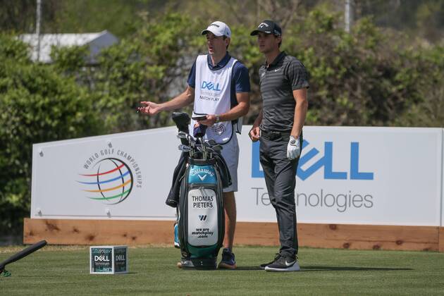 AUSTIN, TX - MARCH 21: Thomas Pieters (BEL) looks over the fairway with his caddie during the First Round of the WGC-Dell Technologies Match Play on March 21, 2018 at Austin Country Club in Austin, TX. (Photo by George Walker Icon Sportswire) GOLF: MAR 21 PGA Golf Herren - WGC-Dell Technologies Match Play Icon18032110 EDITORIAL USE ONLY