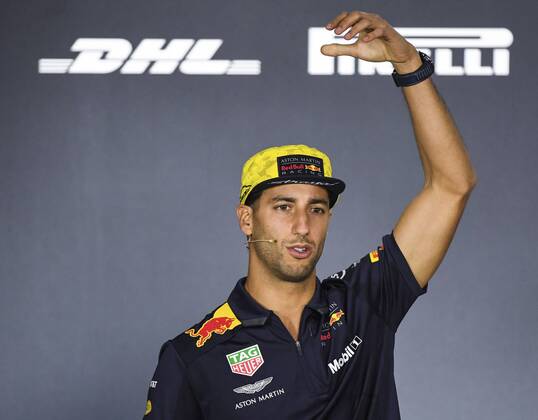 22nd March 2018, Melbourne Grand Prix Circuit, Melbourne, Australia; Melbourne Formula One Grand Prix, Arrivals and press conference PK Pressekonferenz Daniel Ricciardo (Australia) of Aston Martin Red Bull Racing speaks during a press conference  ActionPlus12003791